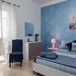 Le Rondini شقة