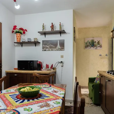 Le Rondini Apartamento *